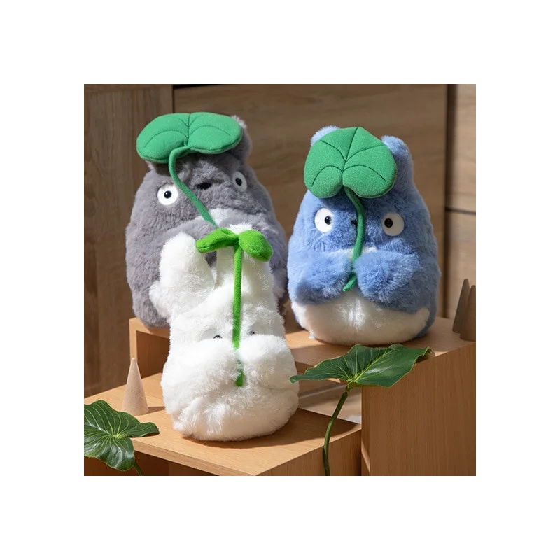 Ghibli - Mon Voisin Totoro - Peluche Nakayoshi Totoro Small avec feuille