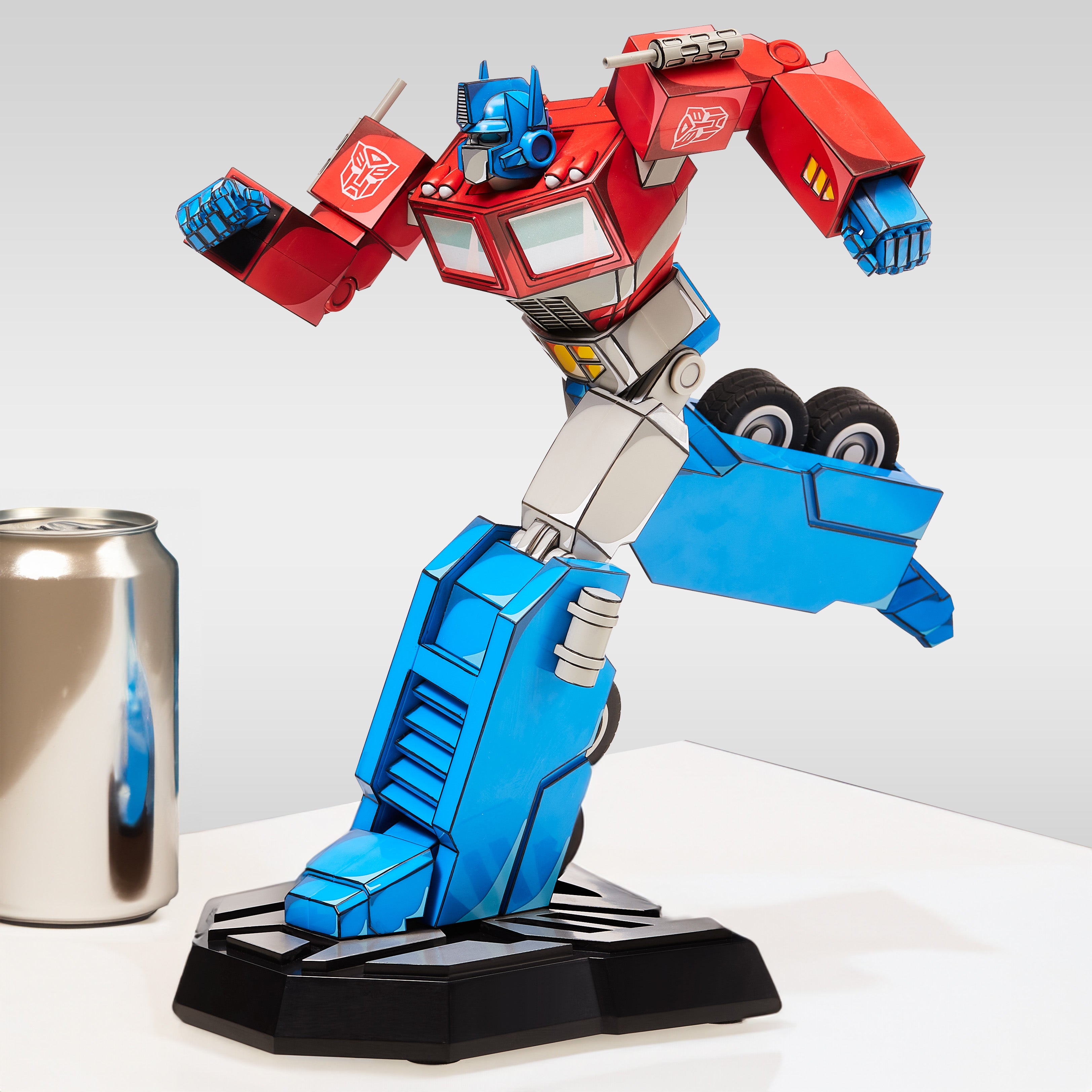 Transformers - Statue de Optimus Prime en édition limitée 27.5cm