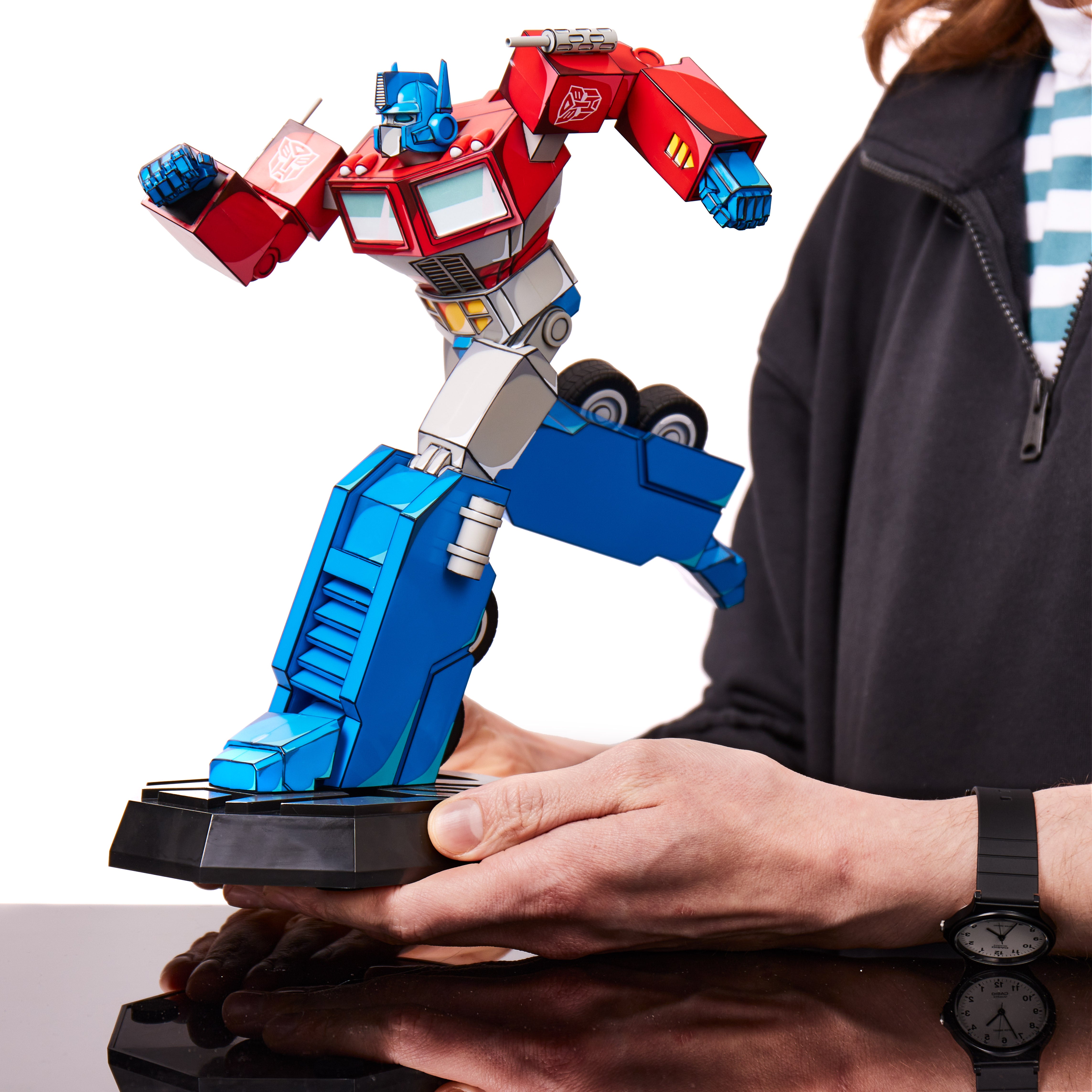 Transformers - Statue de Optimus Prime en édition limitée 27.5cm